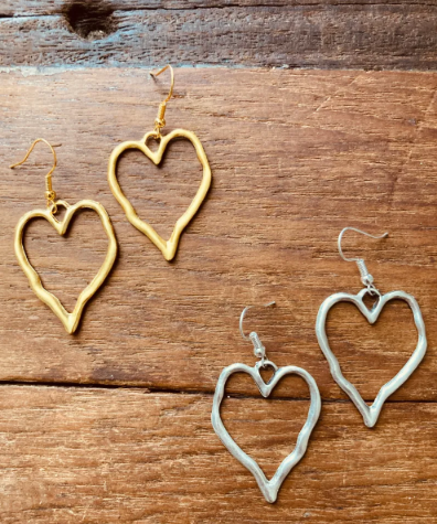 【more jude】Ribbon heart earring Gold Ribbon Heart Earrings
