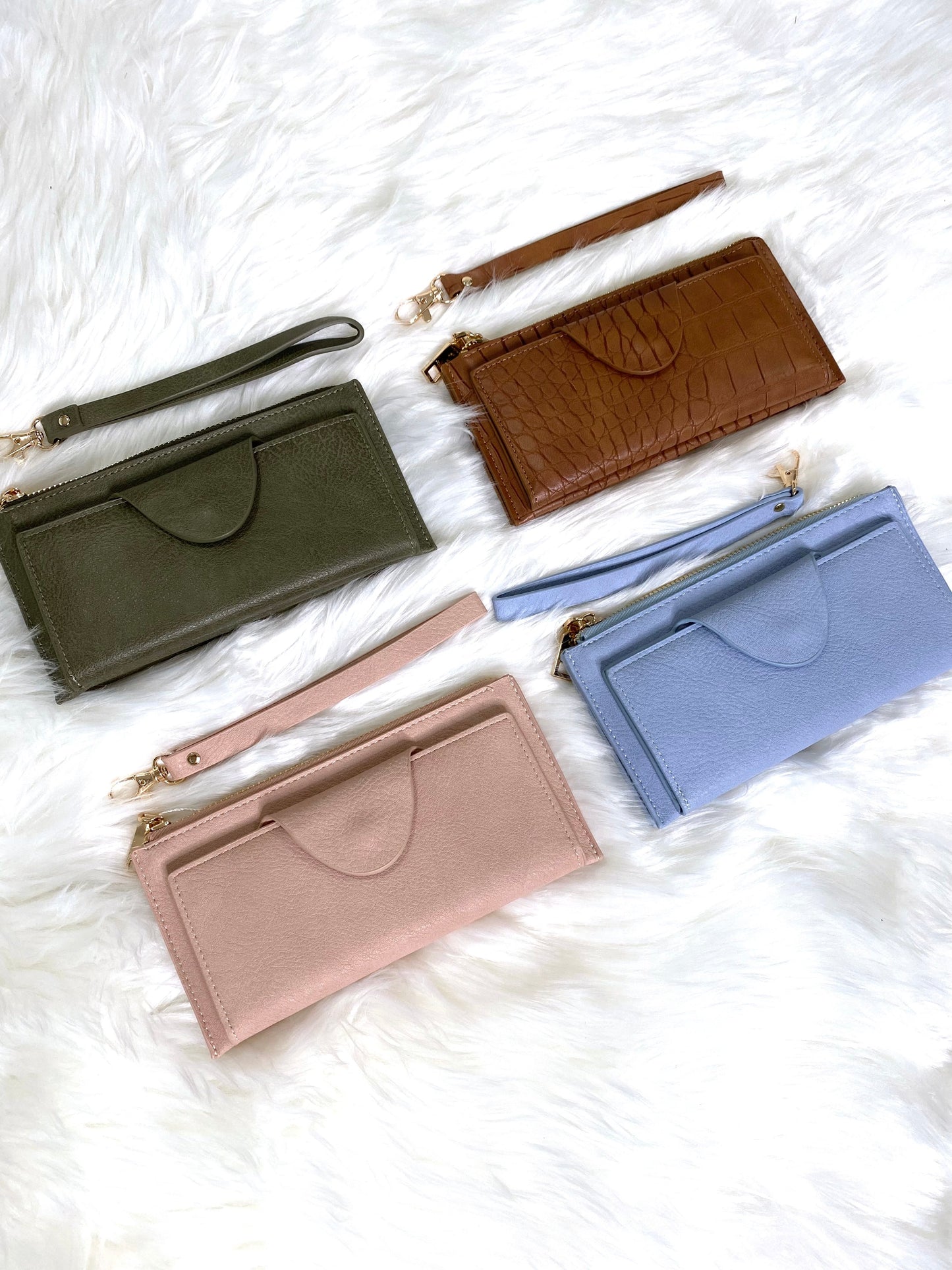 Copy of Kyla Wallet/Wristlet in Periwinkle