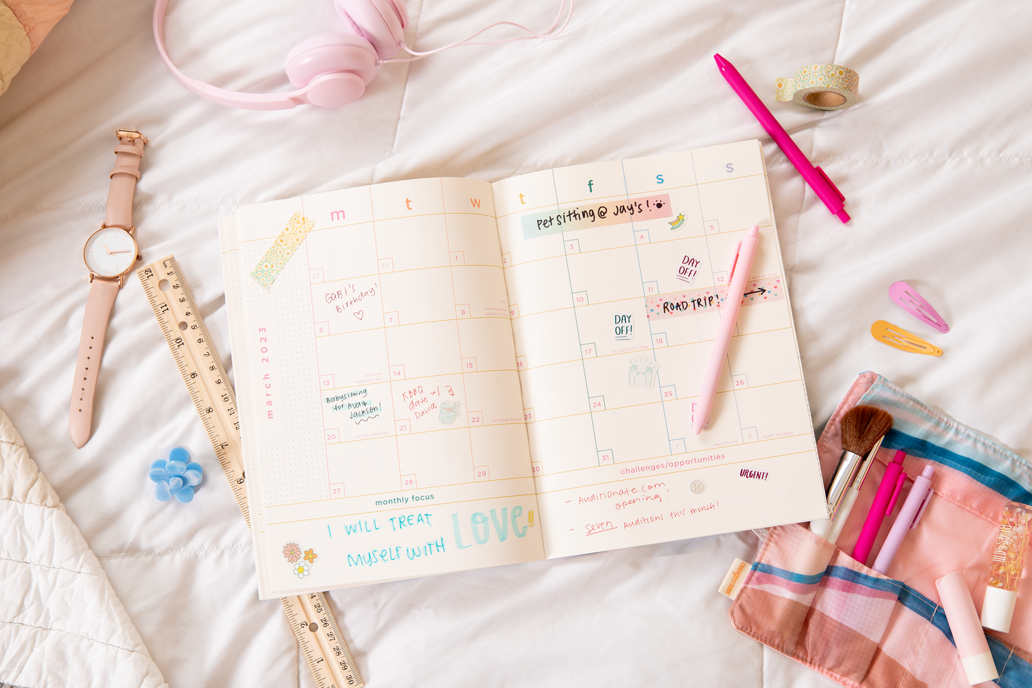 Small Good Day Academic Planner - 2022-2023