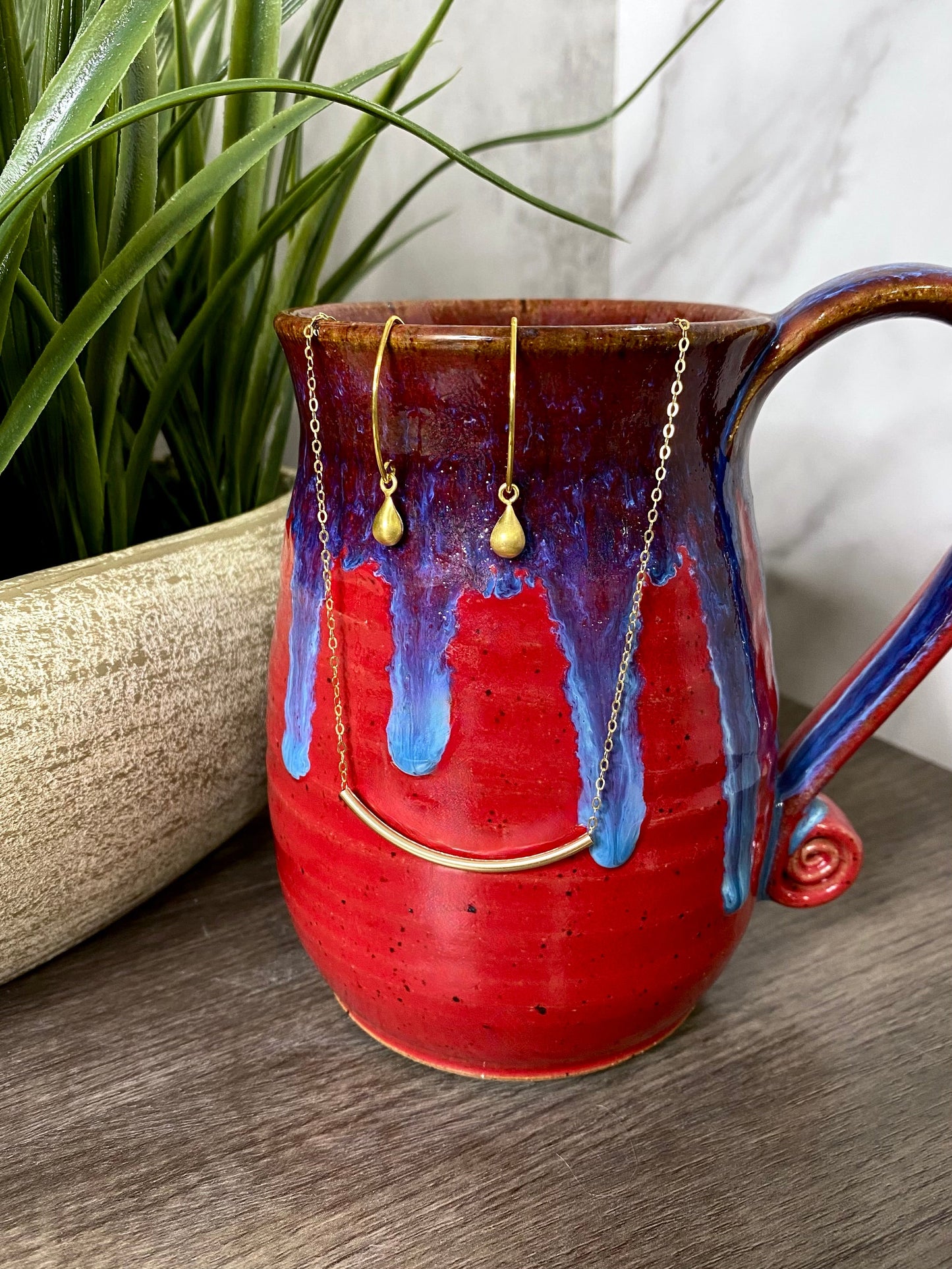 Marquis Droplet Earrings in Gold