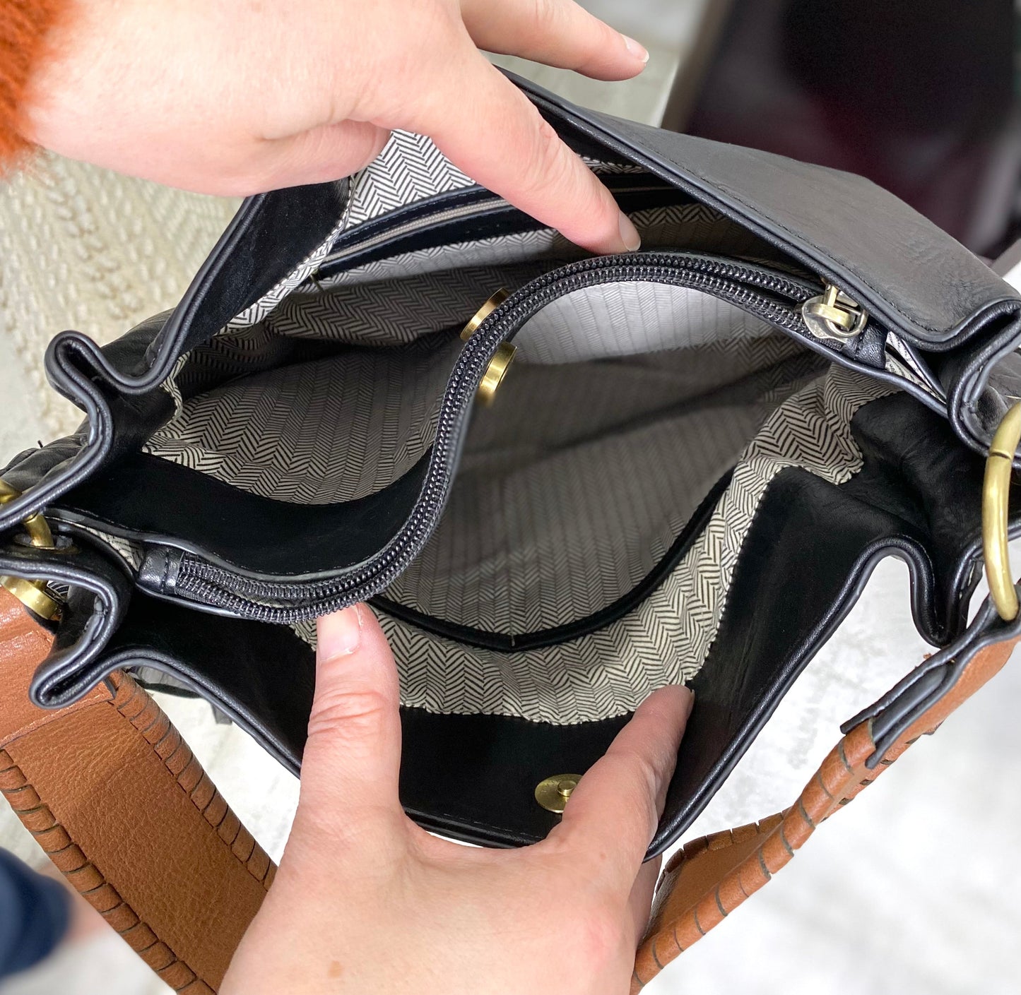 Amber Three Compartment Tassel Hobo Bag in Black