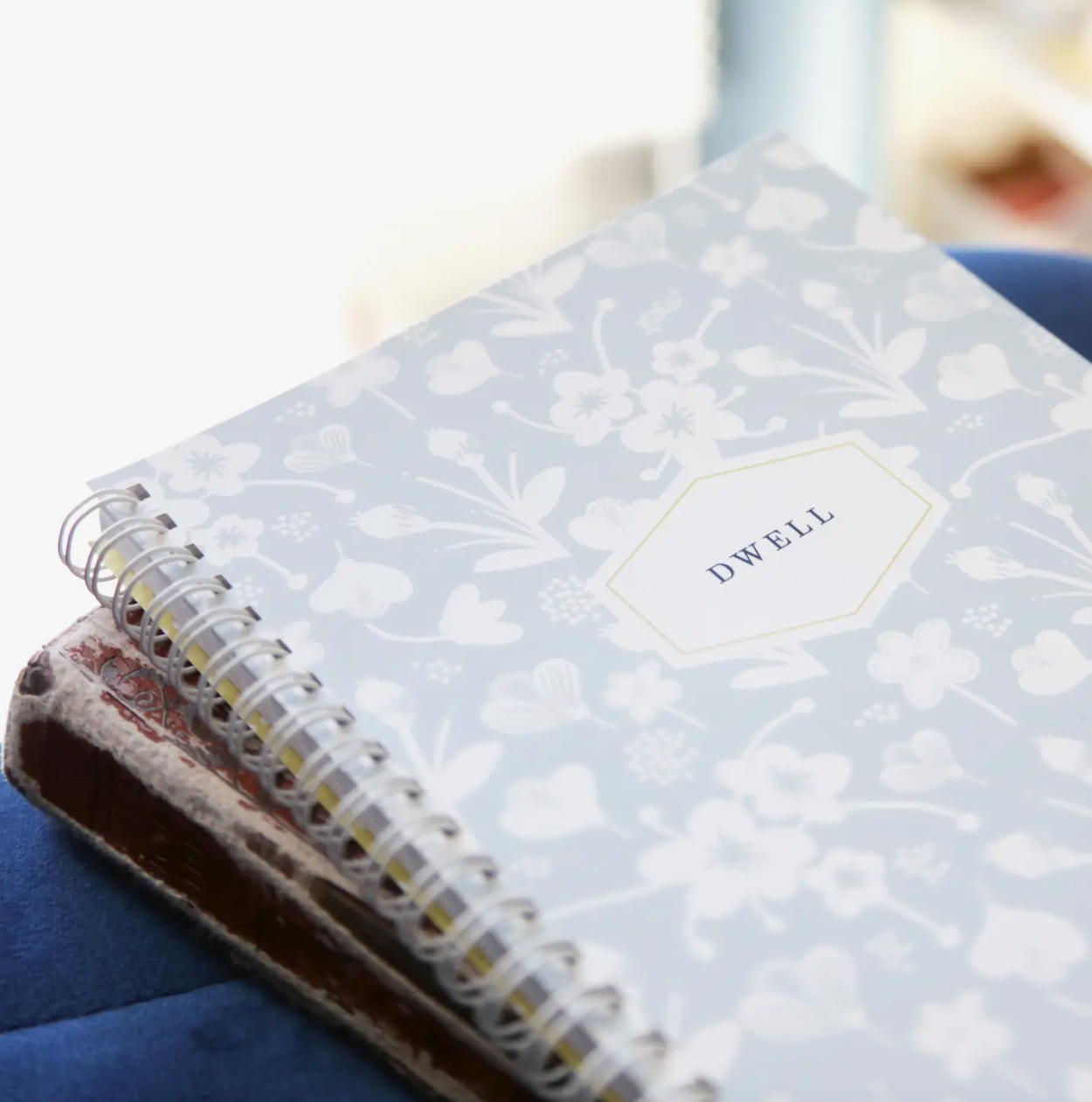 Dwell Bible Study Journal, Blue and White Floral