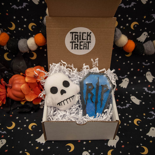 Halloween Gift Box with Plush and Coffin Bath Bomb
