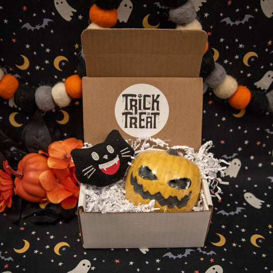 Halloween Gift Box with Plush and Jack O Lantern Bath Bomb