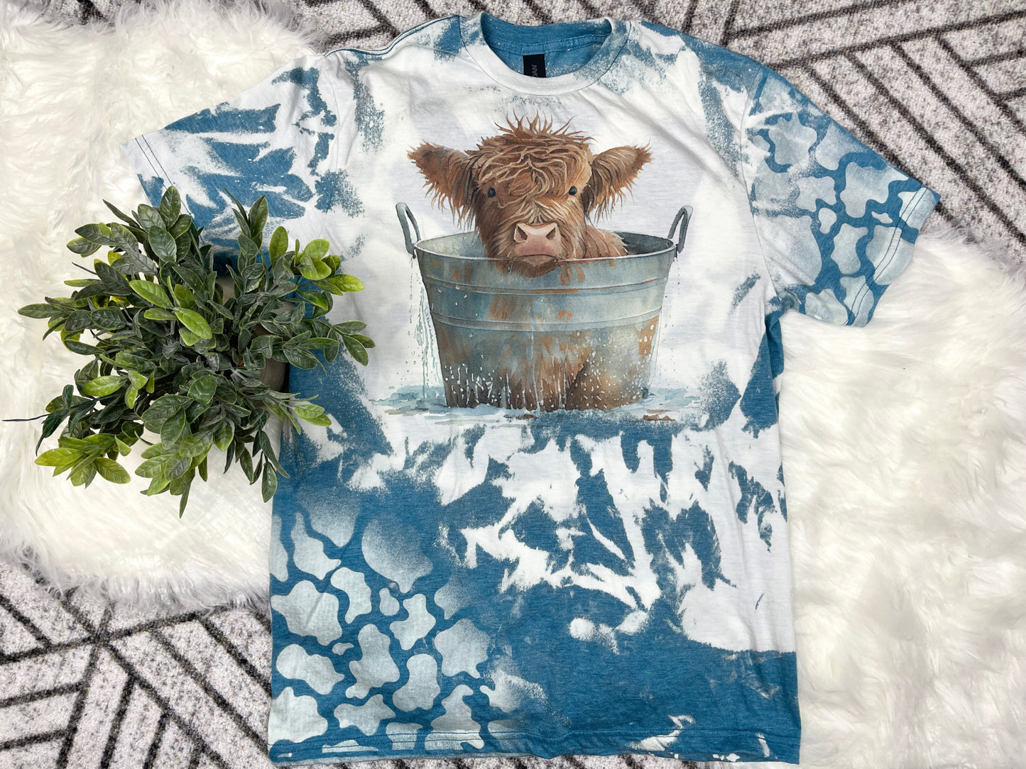 Cow bucket bleached tshirt