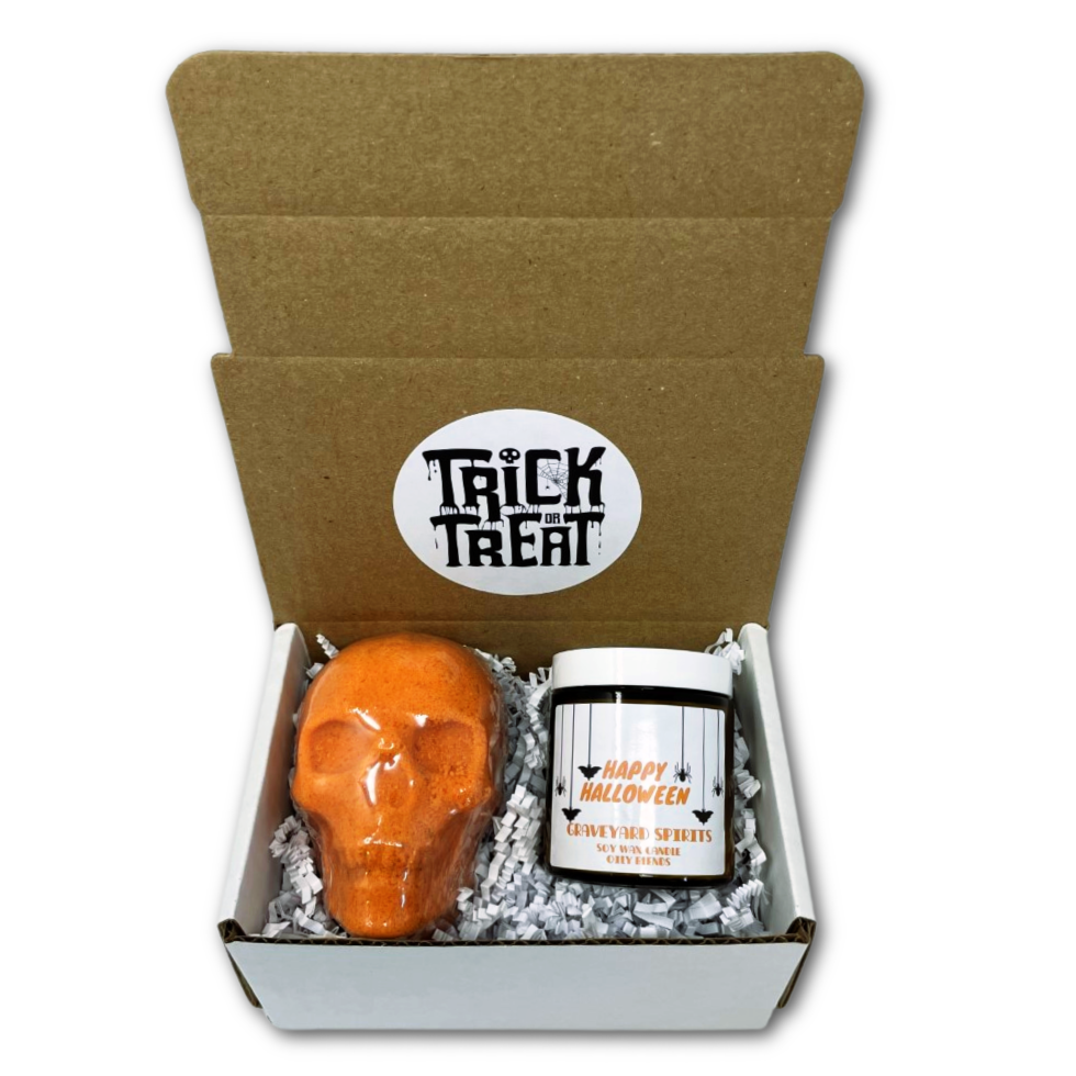 Halloween Gift Box with Candle and Skull Bath Bomb