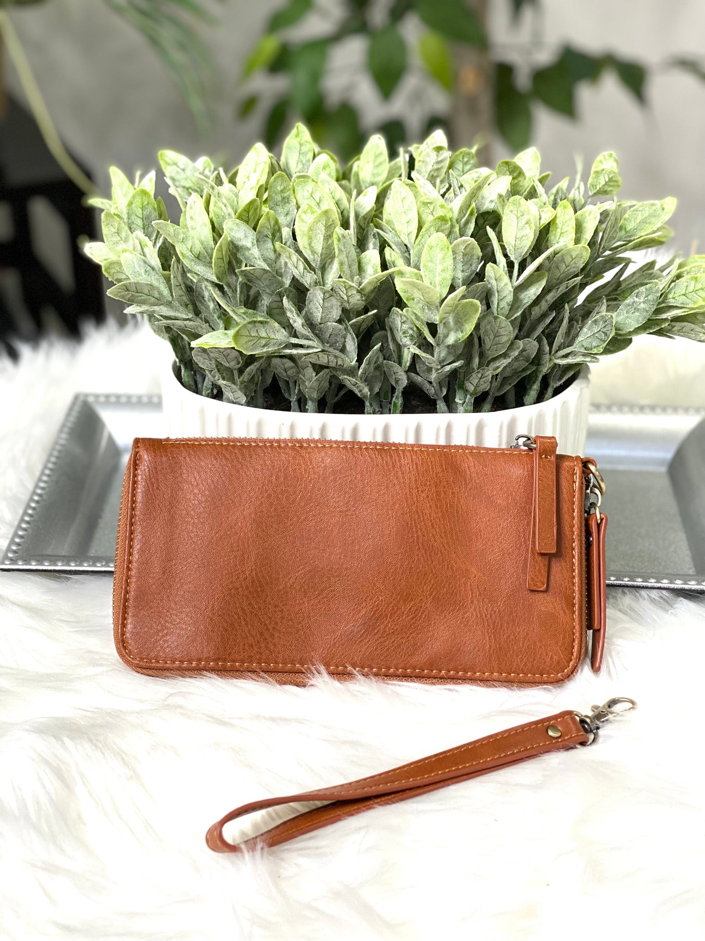 Chloe Wristlet/Wallet in Camel