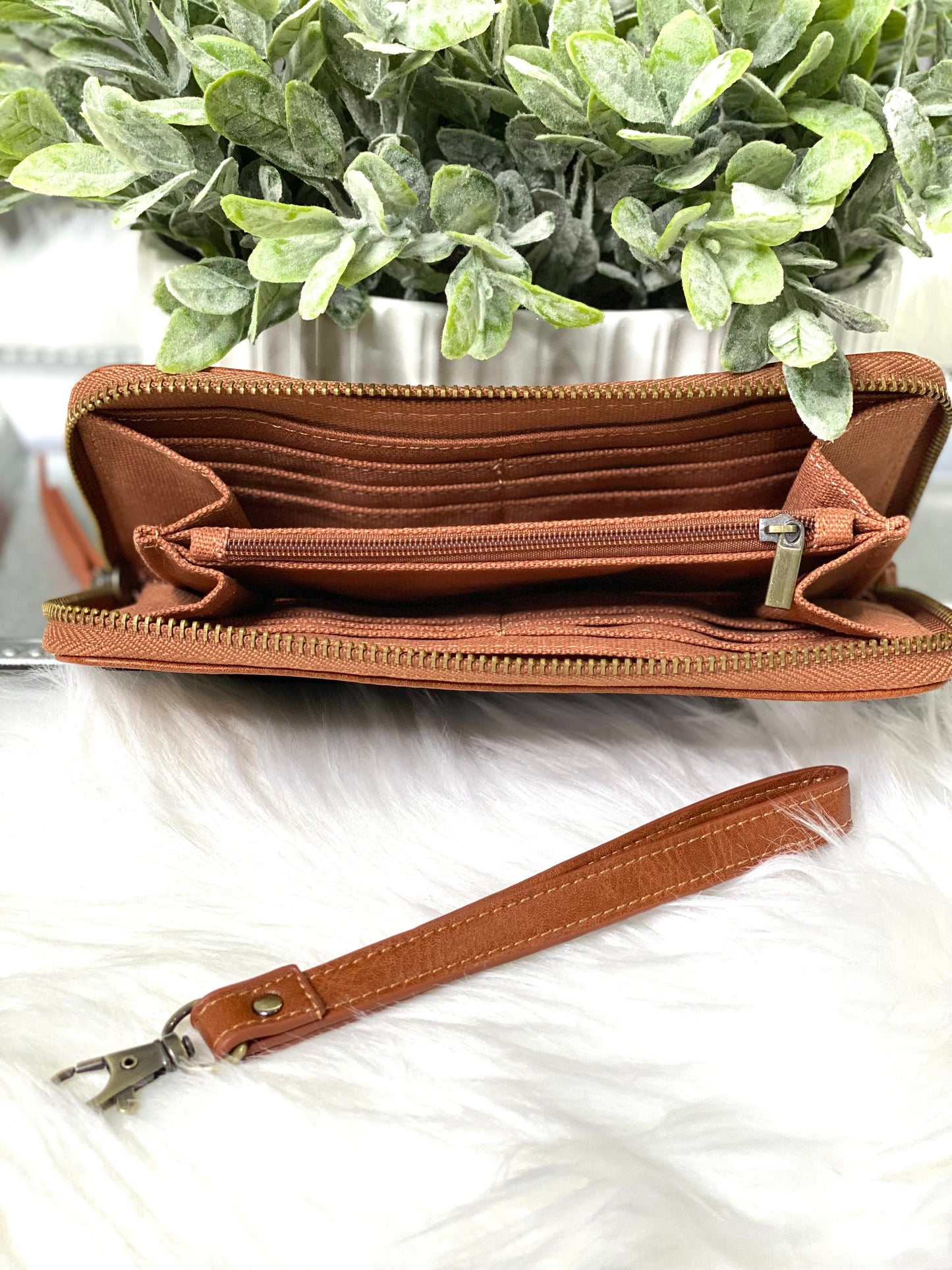 Chloe Wristlet/Wallet in Camel