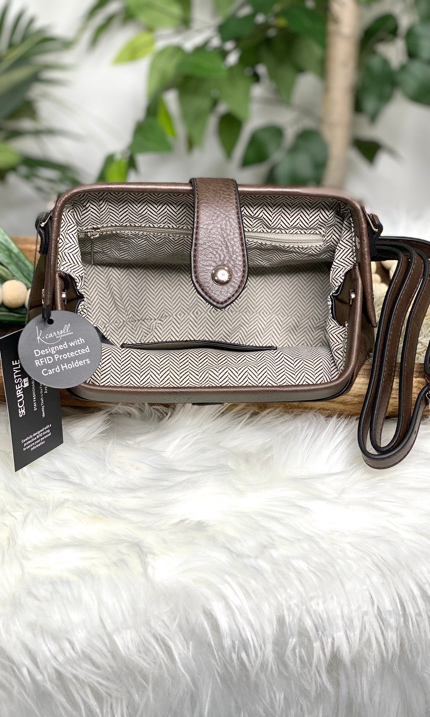 Maple Crossbody Purse in Chocolate