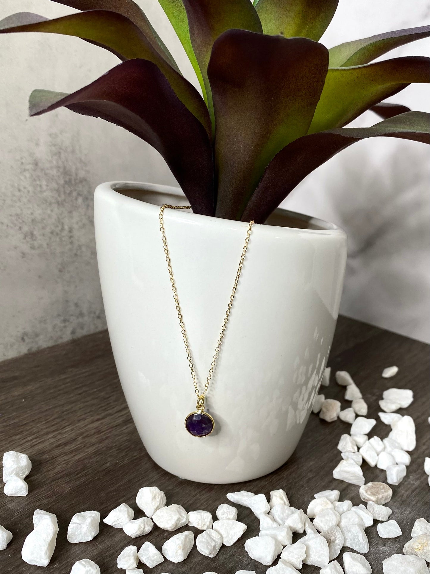 Round Amethyst Necklace in Gold