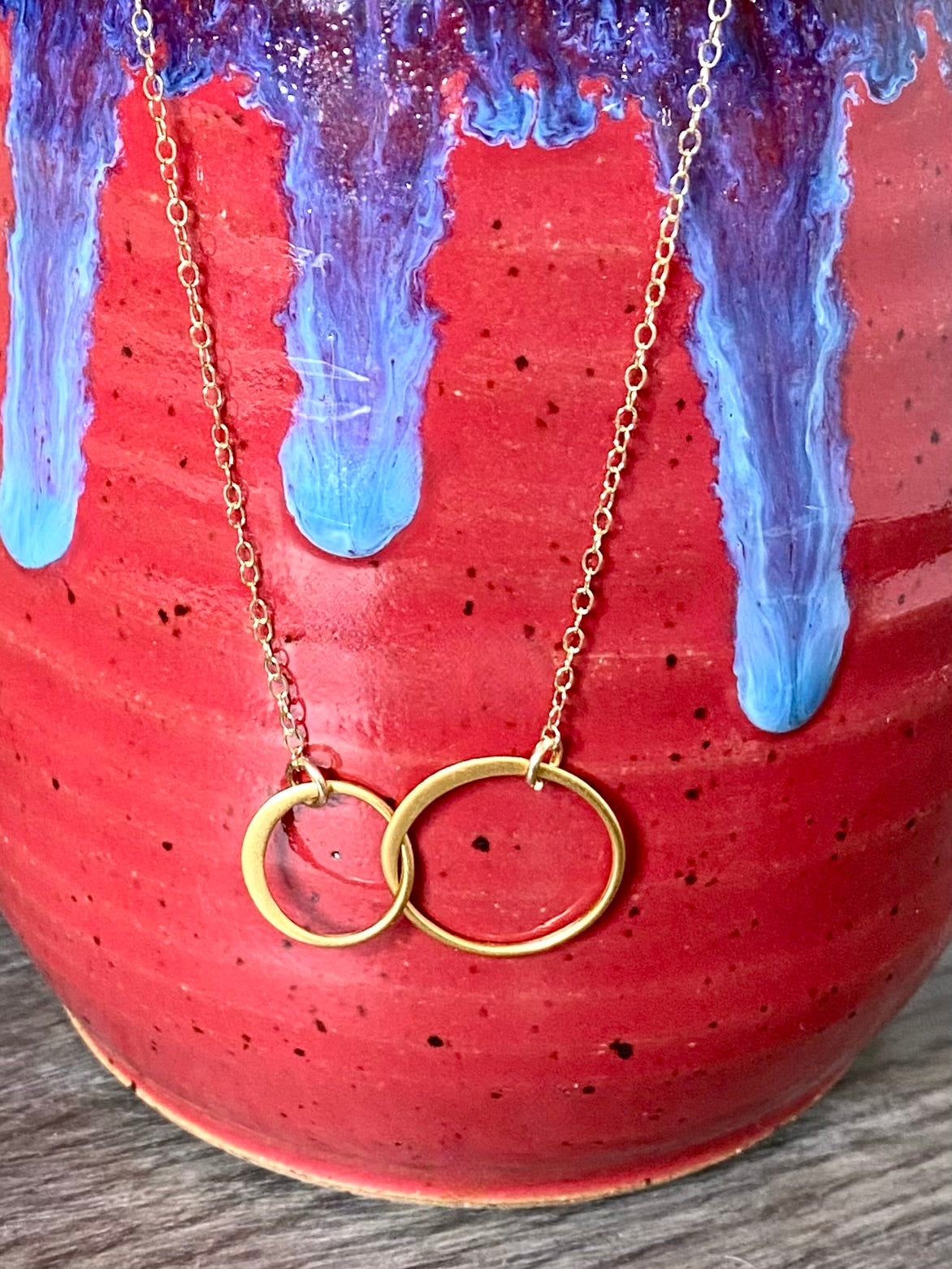 Two Intertwined Circle Necklace in Gold