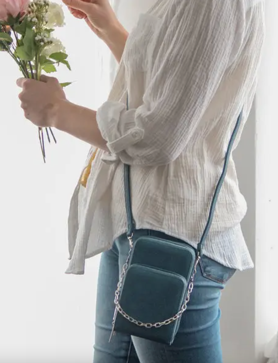 Rita Crossbody in Black